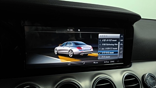 MERCEDES BENZ E-CLASS W213 2017