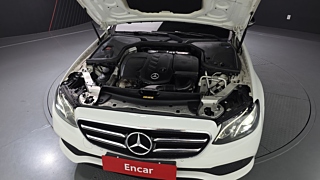 MERCEDES BENZ E-CLASS W213 2017