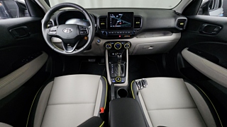 HYUNDAI VENUE 2025