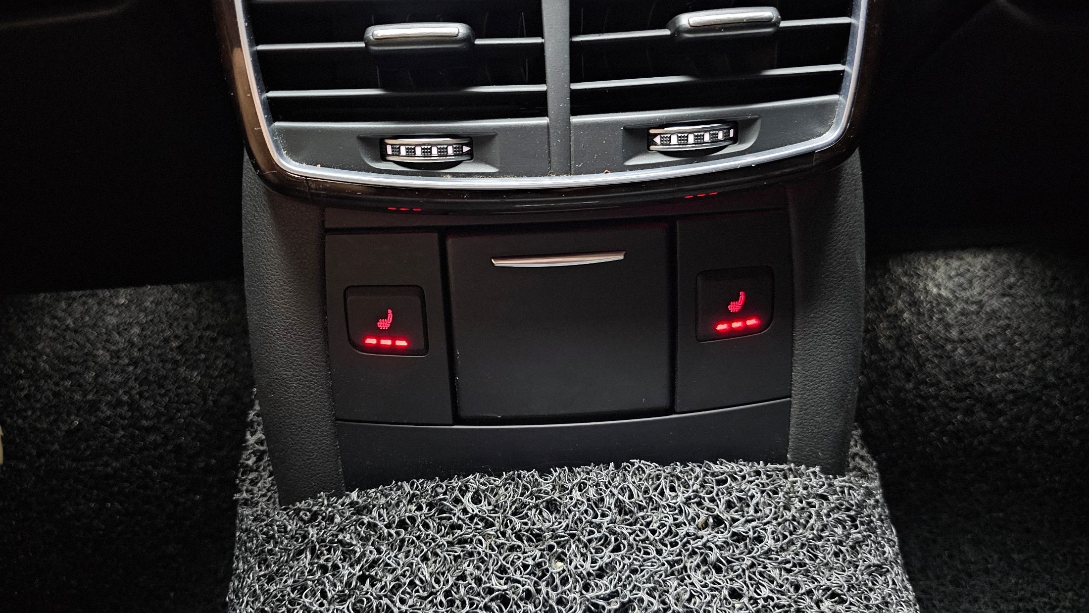 AUDI A8 2014