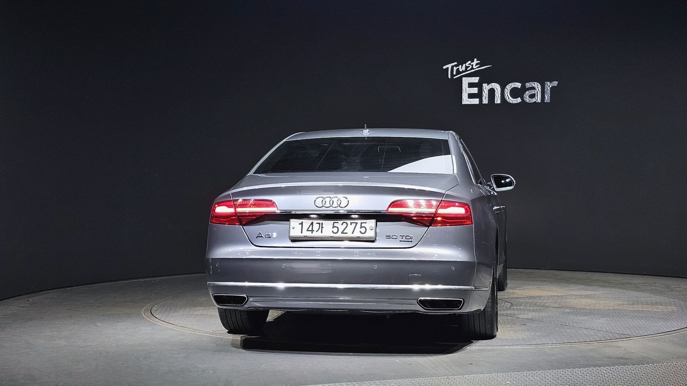 AUDI A8 2014