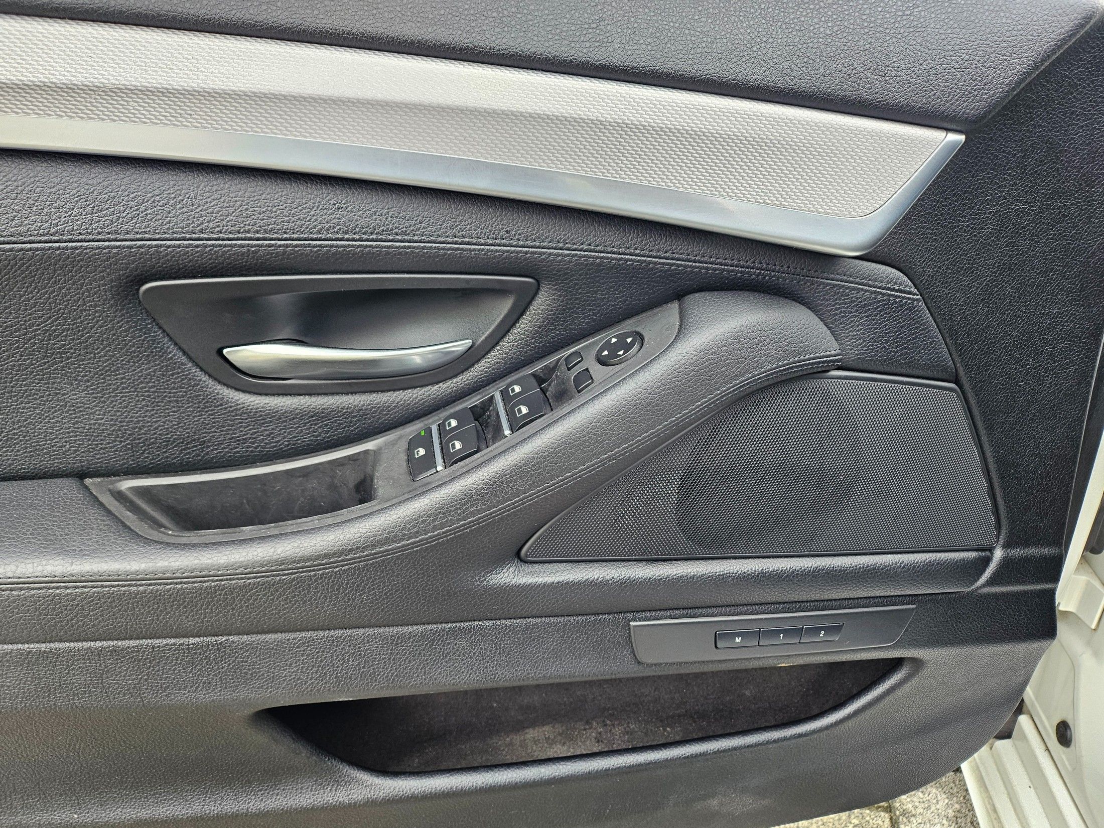 BMW 5-SERIES F10 2013