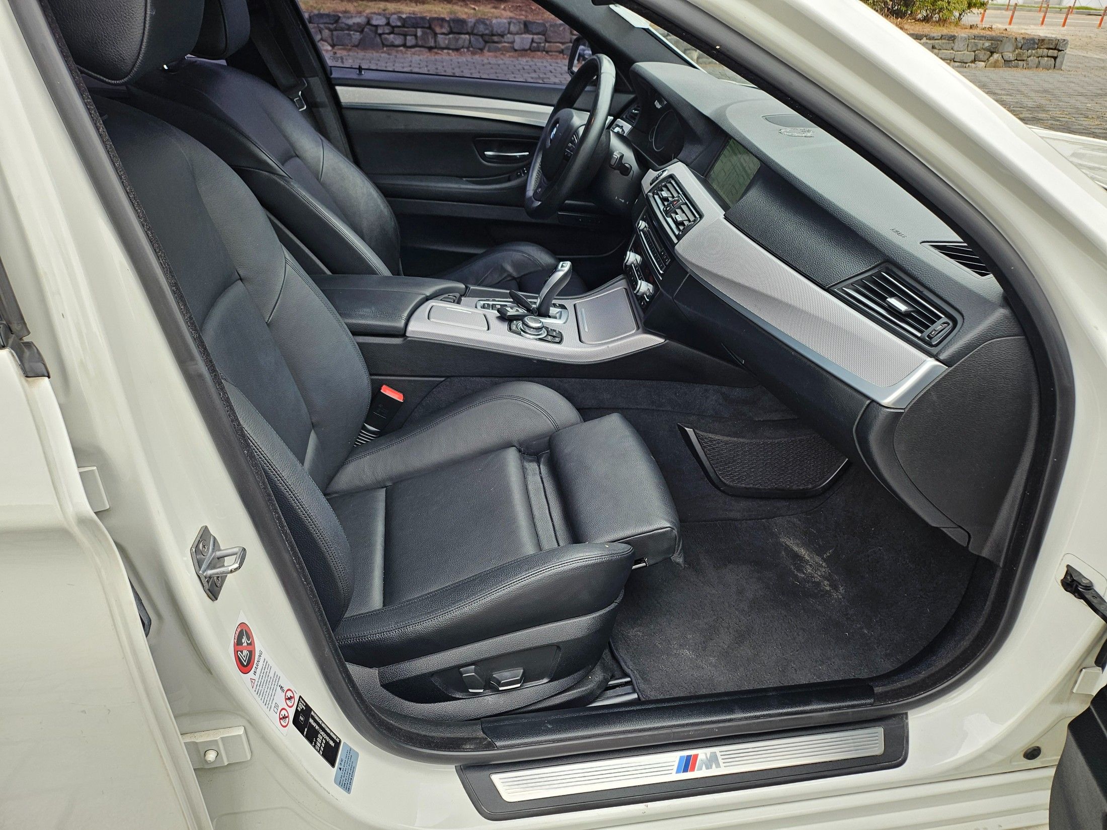 BMW 5-SERIES F10 2013