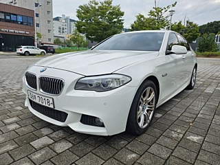 BMW 5-SERIES F10 2013