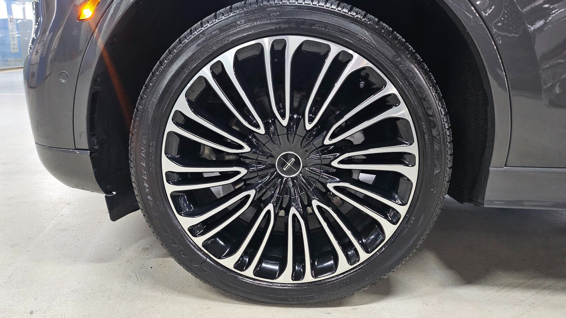 LINCOLN AVIATOR 2023