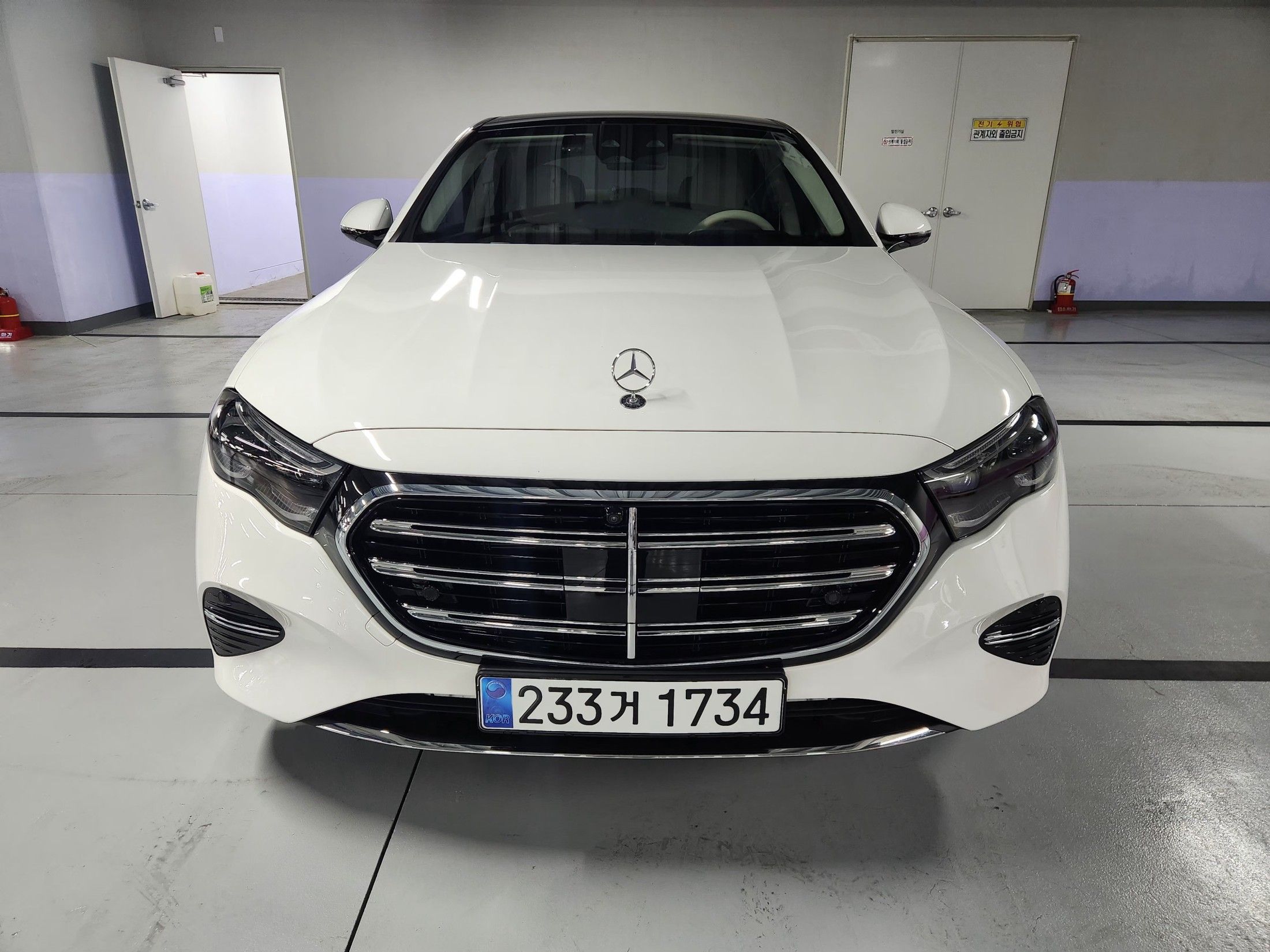MERCEDES BENZ E-CLASS W214
