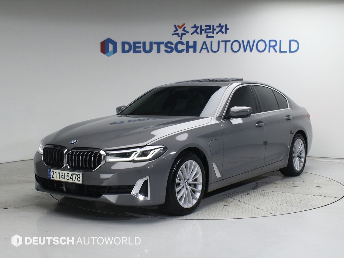 BMW 5-SERIES G30 2021