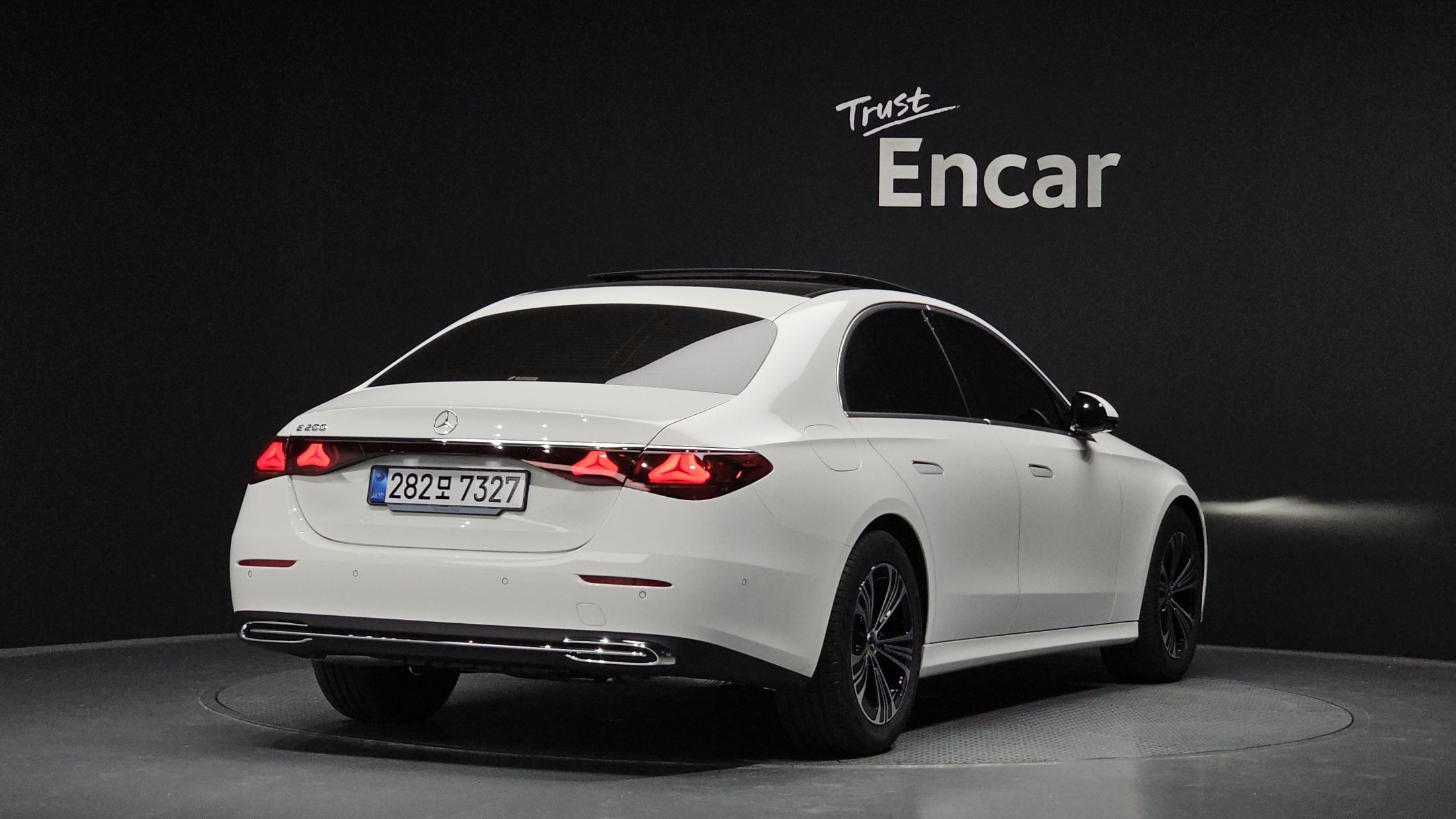 MERCEDES BENZ E-CLASS W214