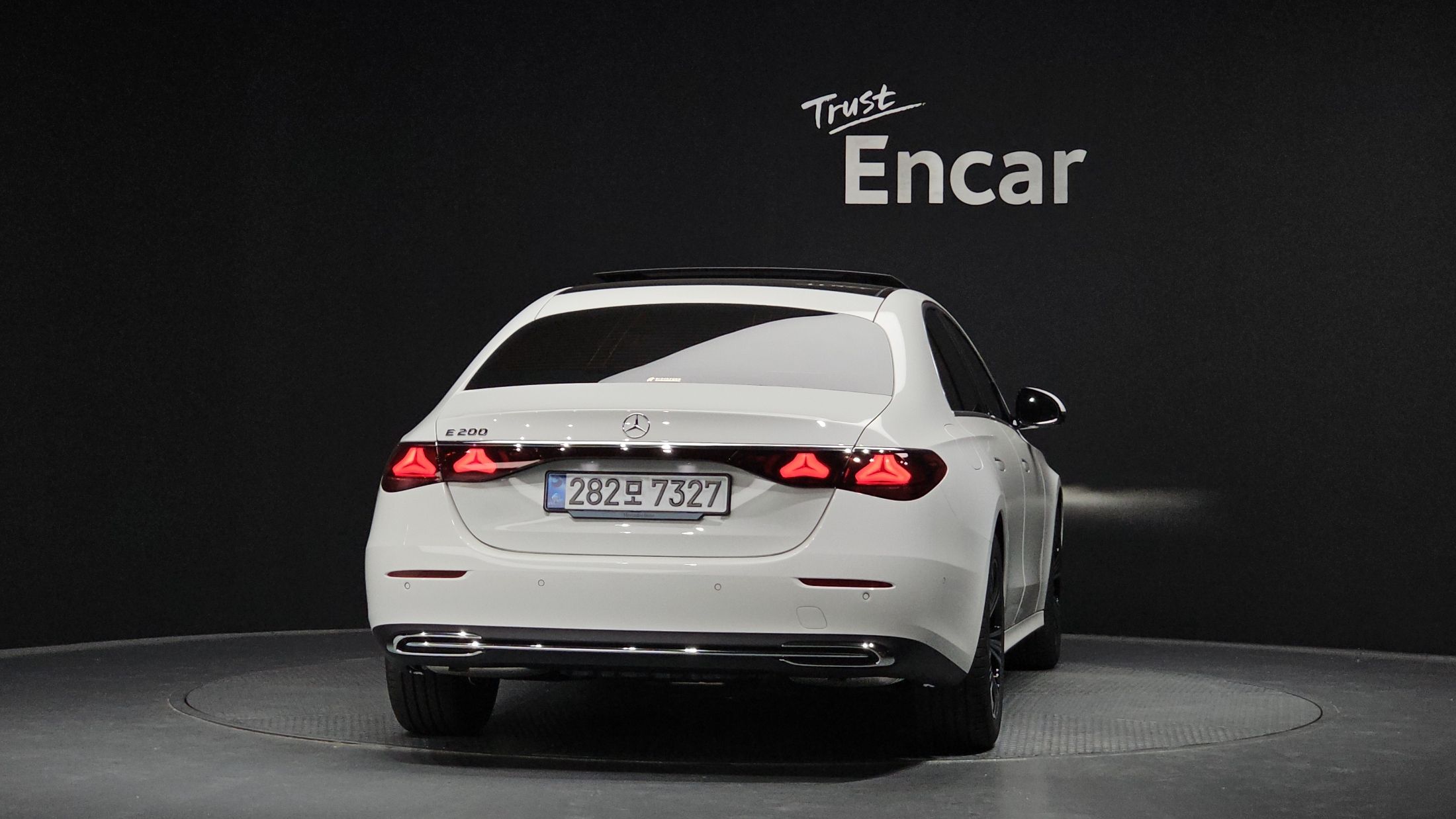 MERCEDES BENZ E-CLASS W214