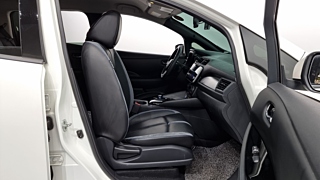 NISSAN LEAF ZE1 2019