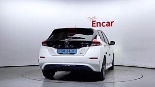 NISSAN LEAF ZE1 2019