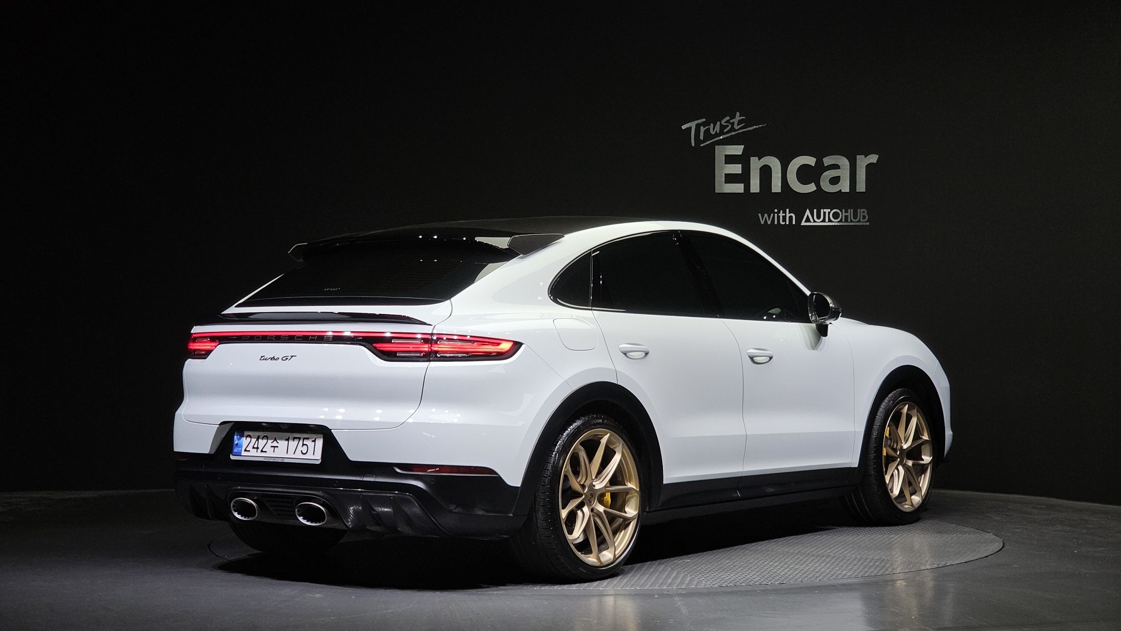 PORSCHE CAYENNE PO536