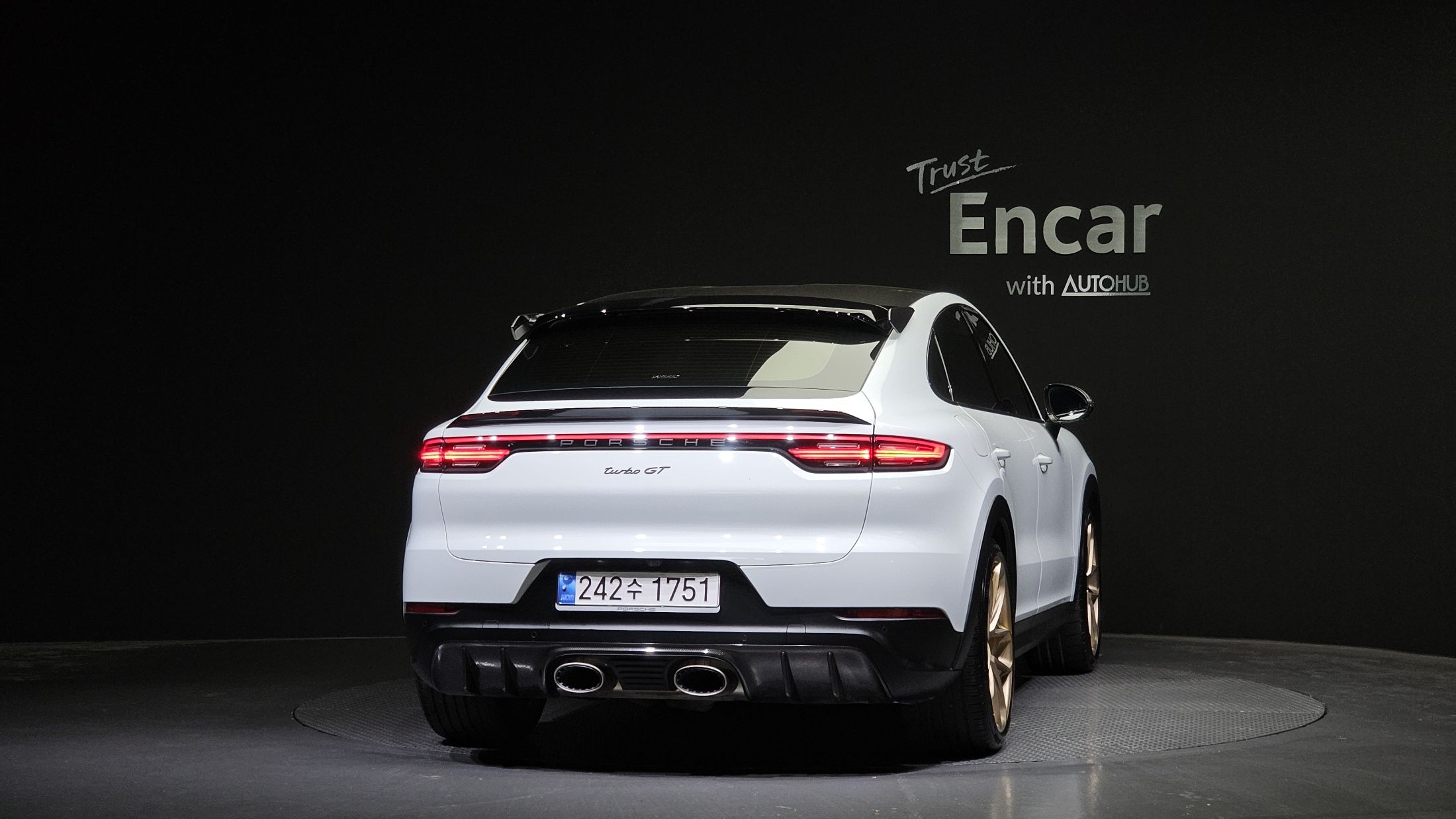 PORSCHE CAYENNE PO536