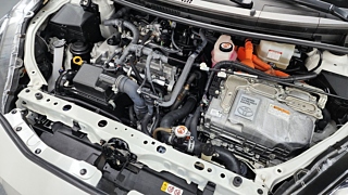 TOYOTA PRIUS C 2020