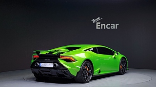 Заказать LAMBORGHINI HURACAN