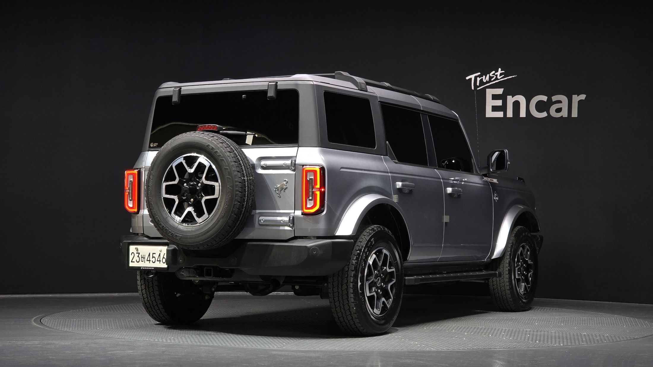 FORD BRONCO