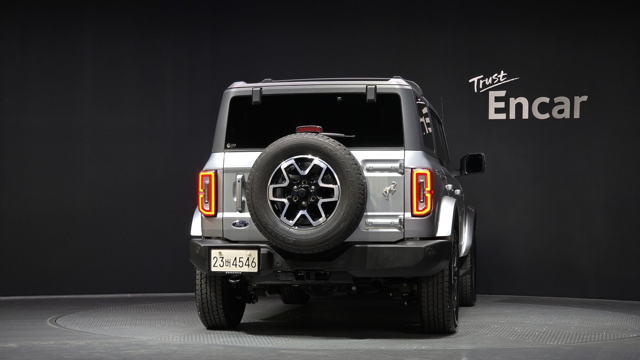 FORD BRONCO