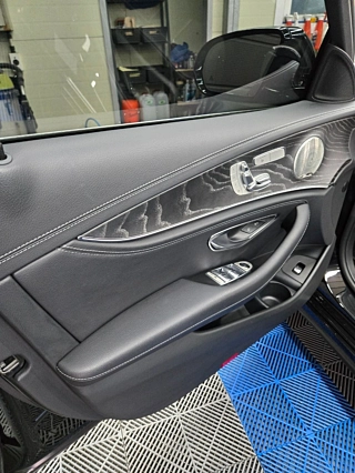 MERCEDES BENZ E-CLASS W213 2021