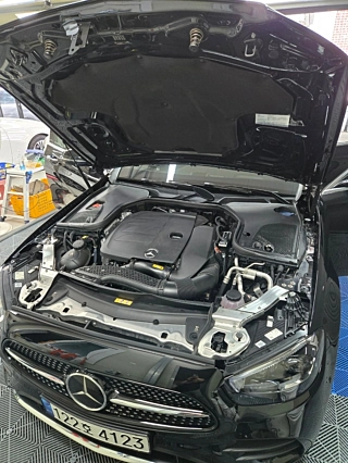 MERCEDES BENZ E-CLASS W213 2021