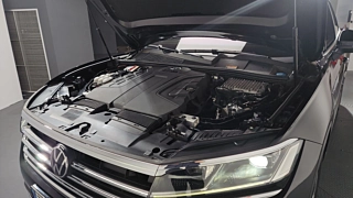 VOLKSWAGEN TOUAREG 2021