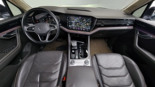 VOLKSWAGEN TOUAREG 2021