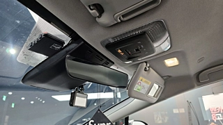 TOYOTA PRIUS 2024