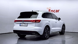Заказать VOLKSWAGEN TOUAREG