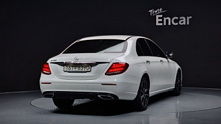 MERCEDES BENZ E-CLASS W213 2020