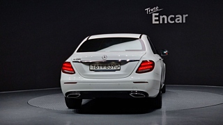 MERCEDES BENZ E-CLASS W213 2020