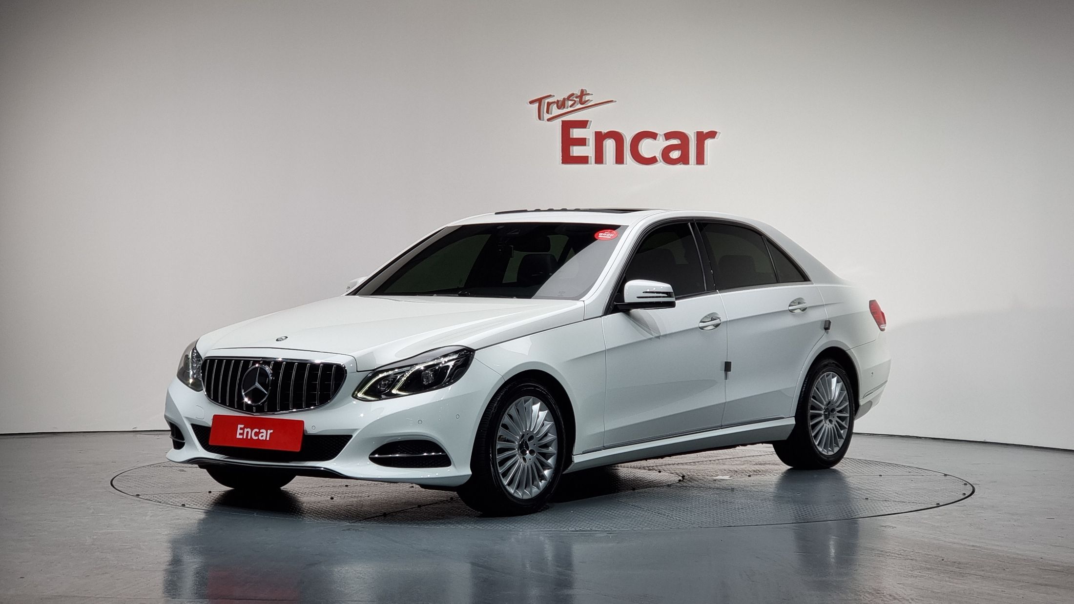 MERCEDES BENZ E-CLASS W212 2016