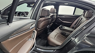 BMW 5-SERIES G30 2020