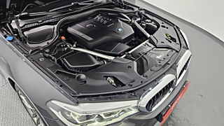 BMW 5-SERIES G30 2020