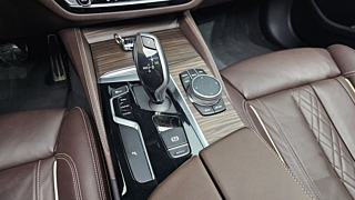 BMW 5-SERIES G30 2020