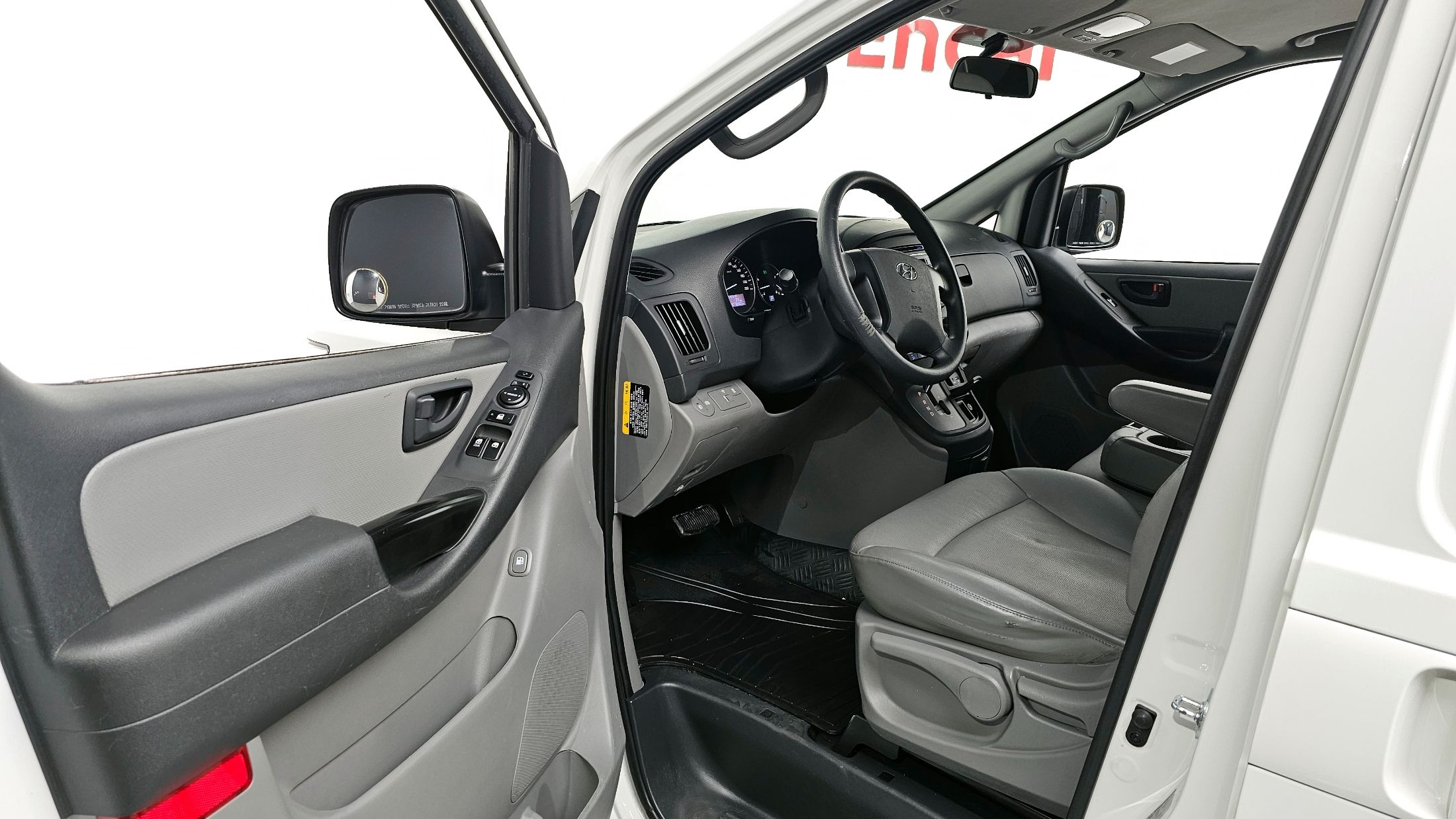 HYUNDAI STAREX GRAND 2021