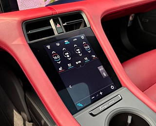 PORSCHE TAYCAN 2021