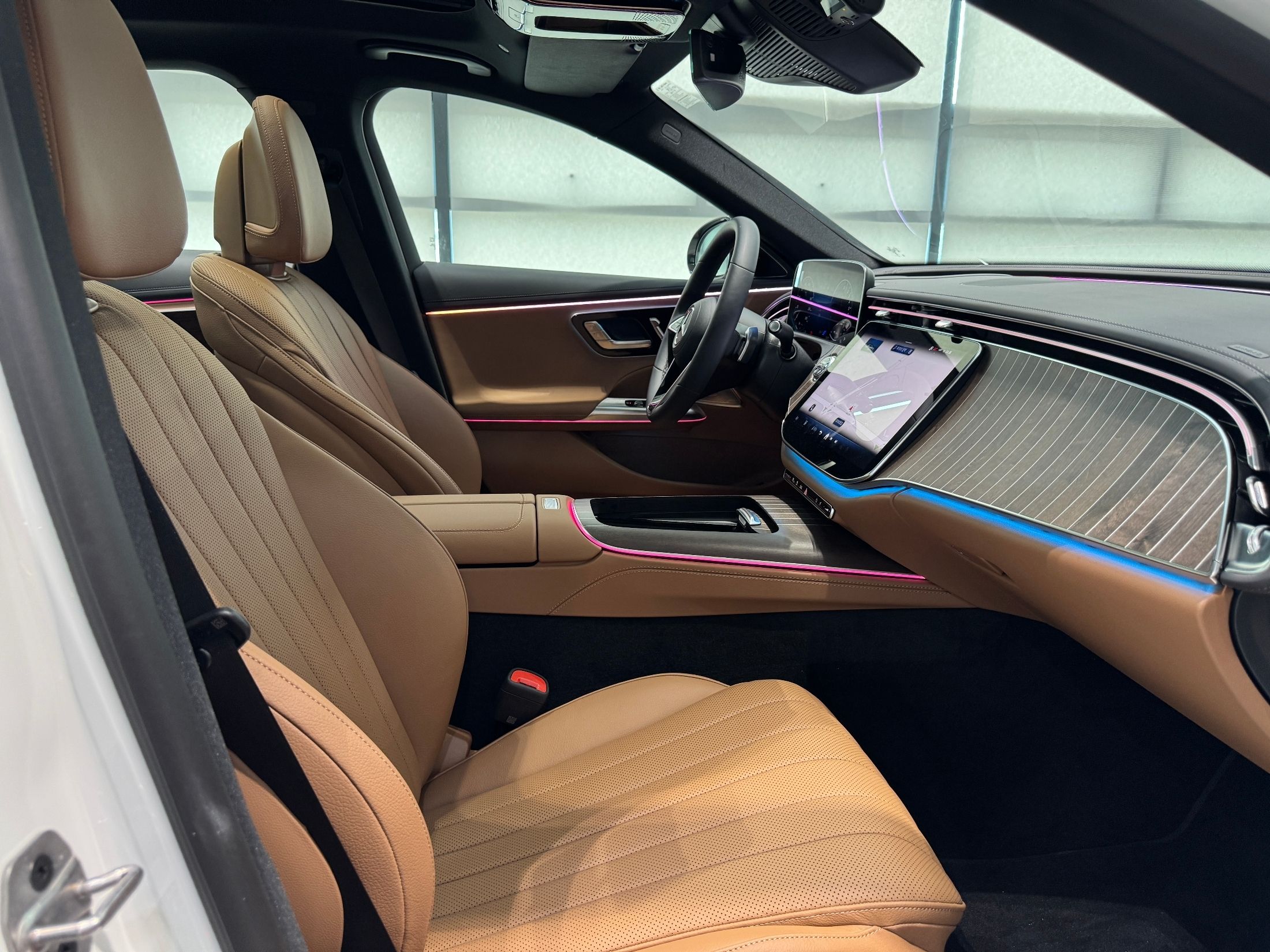 MERCEDES BENZ E-CLASS W214
