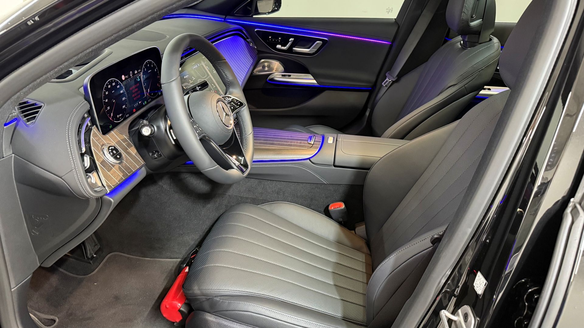 MERCEDES BENZ E-CLASS W214