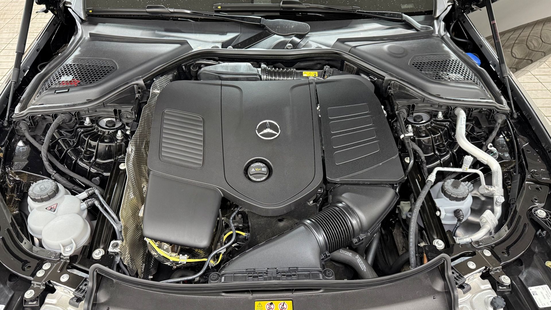 MERCEDES BENZ E-CLASS W214