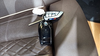 BMW 5-SERIES G30 2019