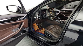 BMW 5-SERIES G30 2019