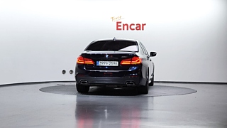 BMW 5-SERIES G30 2019