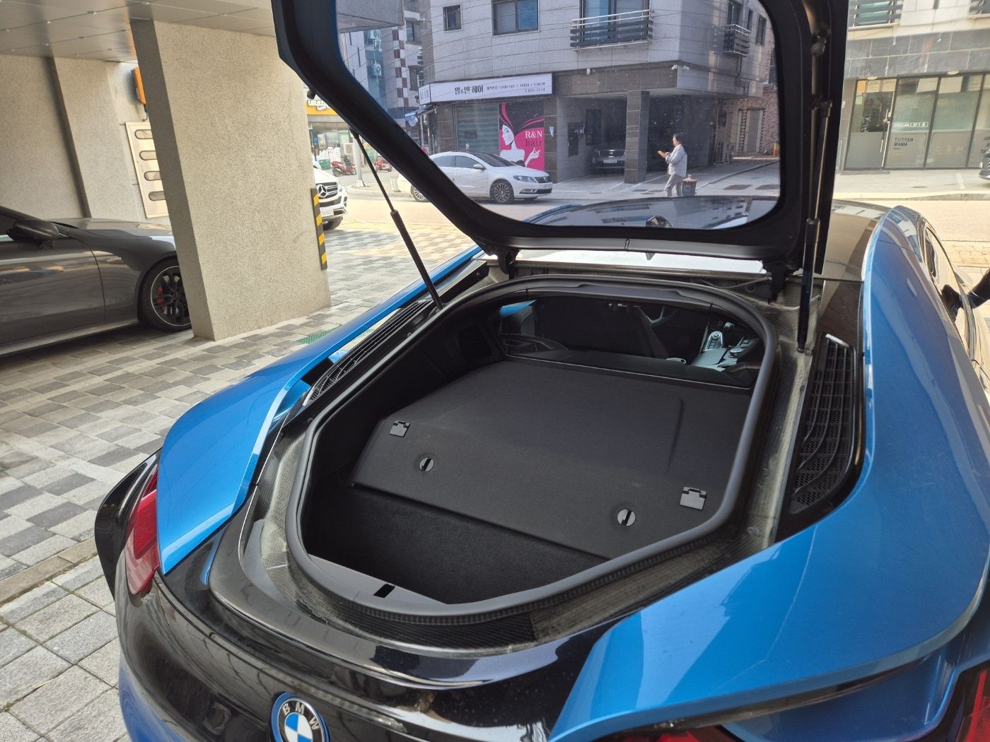 BMW I8 2016