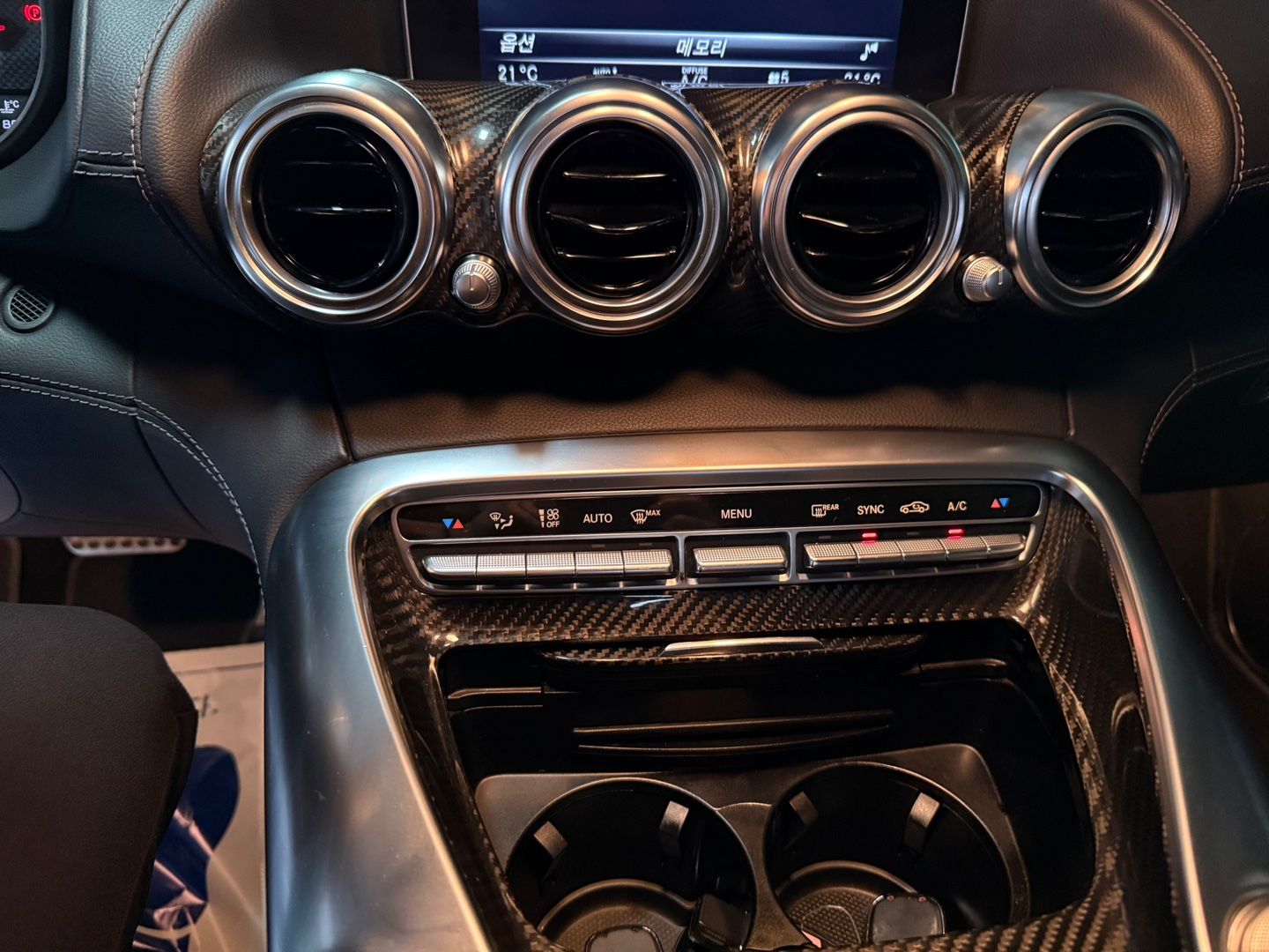 MERCEDES BENZ AMG GT 2016