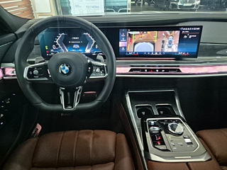 BMW 7-SERIES G70 2024