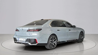 BMW 7-SERIES G70 2024