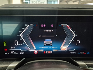 BMW 7-SERIES G70 2024