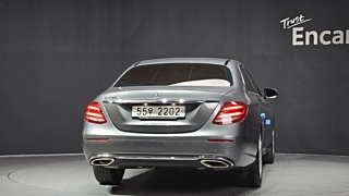 MERCEDES BENZ E-CLASS W213 2017