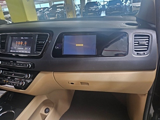 KIA CARNIVAL 2018