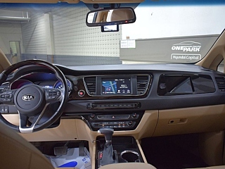 KIA CARNIVAL 2018
