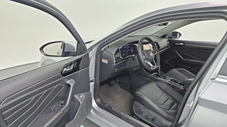 VOLKSWAGEN JETTA  7 GENERATION 1.5 TSI Prestige 2024